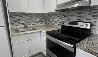2800 NE 203rd St 10, Aventura, FL 33180