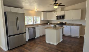 1461 N Pomerene Rd, Benson, AZ 85602