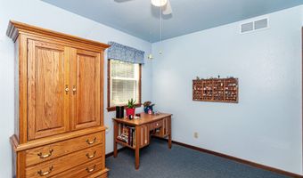 111 Sandburg Ct, Ames, IA 50014