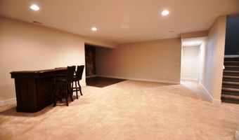 726 35th St SW, Altoona, IA 50009