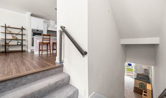 12452 SEA OAKS Ln 5, Berlin, MD 21811