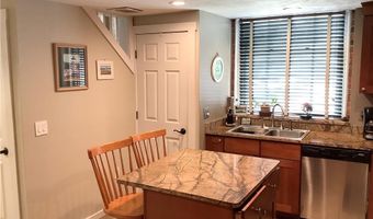 40 Web Ave 214, North Kingstown, RI 02852