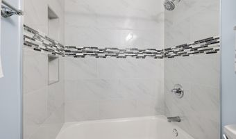1132 S Fernandez Ave, Arlington Heights, IL 60005