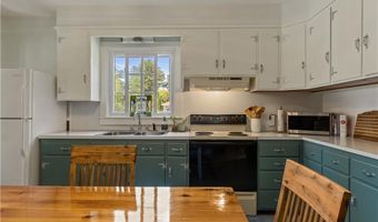 81 Remington Ave, Burrillville, RI 02858