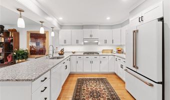27 Eagle Dr, North Kingstown, RI 02852