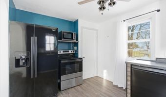 211 Commercial St, Arlington, WI 53911