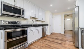 200 Chipman Dr, Cheshire, CT 06410