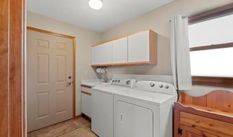 852 Stone Creek Blvd, Ashland, OH 44805