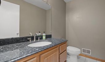 2418 Meadowridge Ct, Ann Arbor, MI 48105