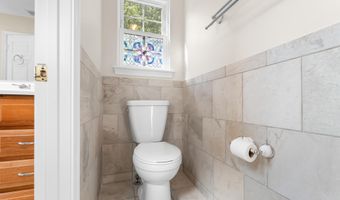 6425 GWINNETT Ln, Bowie, MD 20720