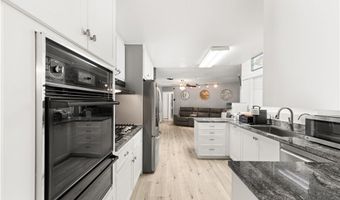 15103 Kinai Rd, Apple Valley, CA 92307