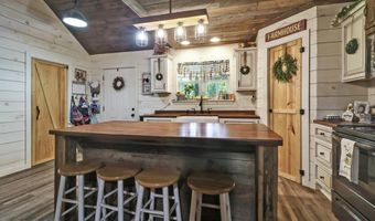 2230 Shirley Rd, Allardt, TN 38504