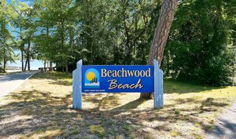 81 Elm St, Beachwood, NJ 08722