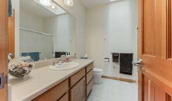 1313 VILLAGE Loop, Bandon, OR 97411