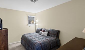 2 Windsor Ct, Amityville, NY 11701