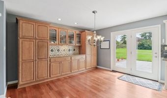 151 South St, Southport, IN 46227