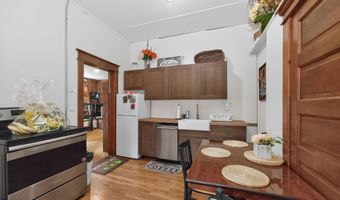 899 E Shore Dr, Adirondack, NY 12808