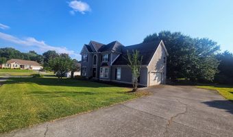 1611 Hollister Dr, Alcoa, TN 37701