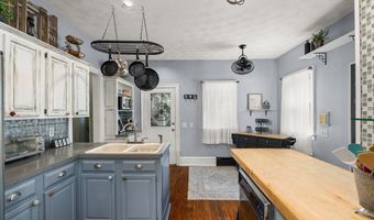 819 Center St, Ashland, OH 44805