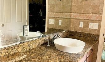 27 Venturi Grn B, North Providence, RI 02904