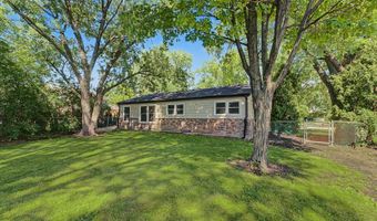 1704 S Highland Ave, Arlington Heights, IL 60005