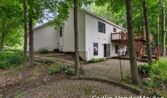 11035 Timberline Dr, Allendale, MI 49401