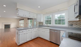 20752 LAPLUME, Ashburn, VA 20147