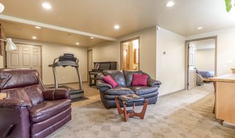 15631 Stanwood Cir, Anchorage, AK 99516