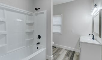 1701 E Chestnut Ave, Arkansas City, KS 67005