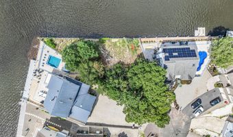 156 Cedar Run Rd, Bayville, NJ 08721
