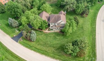 660 Birch Hollow Dr, Antioch, IL 60002