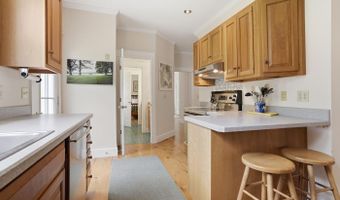 27 Orchard Ln, Alton, NH 03809