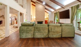 1820 Clare Dr, Alice, TX 78332