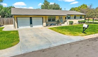 6124 Clarendon St, Bel Aire, KS 67220