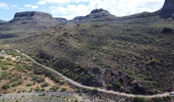 31900 S Tillys Trl, Black Canyon City, AZ 85324