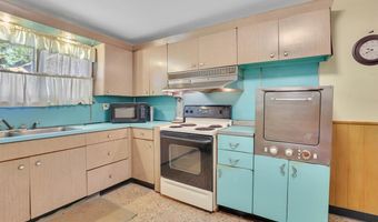 47 May St, Bristol, CT 06010