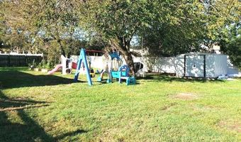 56 Benjoe Dr, Amityville, NY 11701
