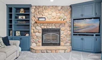 13423 Dominica Way, Apple Valley, MN 55124