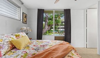 929 Ahana St 201, Honolulu, HI 96814