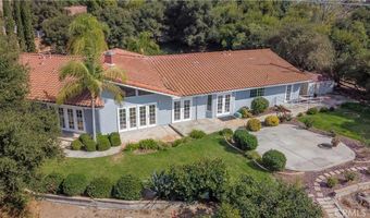 1581 Sycamore Dr, Fallbrook, CA 92028