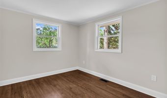 620 Tiller Ave, Beachwood, NJ 08722
