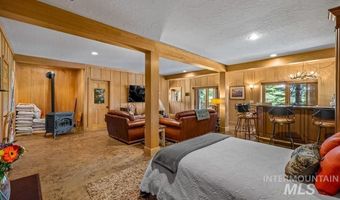 9788 Brian Way, Cascade, ID 83611