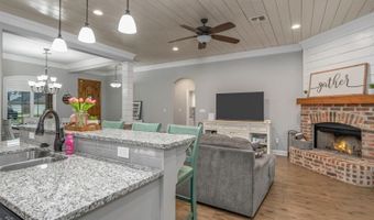 408 Halifax Cir, Benton, LA 71006