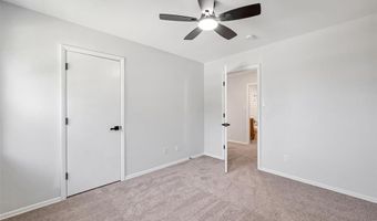 339 Oakleigh Woods Dr, Ballwin, MO 63011