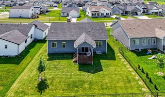 713 NE Country Meadow Dr, Ankeny, IA 50021