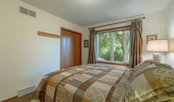 7549 W Village Crest Dr, Madison, WI 53719