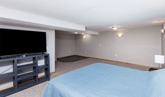 2840 Ashland Ct, Altoona, IA 50009