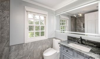 20 Inglewood Rd, Asheville, NC 28804