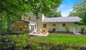 4908 WOODLAND Way, Annandale, VA 22003