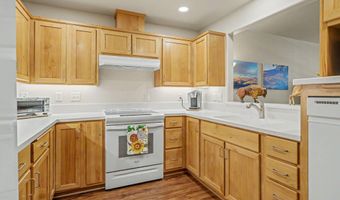 818 Pavilion Pl, Ashland, OR 97520